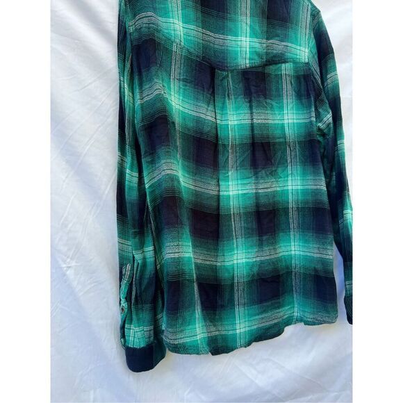 Maurices Teal & Blue Button Up Plaid Top Woman’s Size 2 - Picture 8 of 9